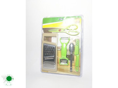 GREEN KITCHENWARE SET WITH A GRATER